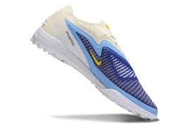 Chuteira Society Nike Phantom 6 EliteTF Fear Nothing Pack